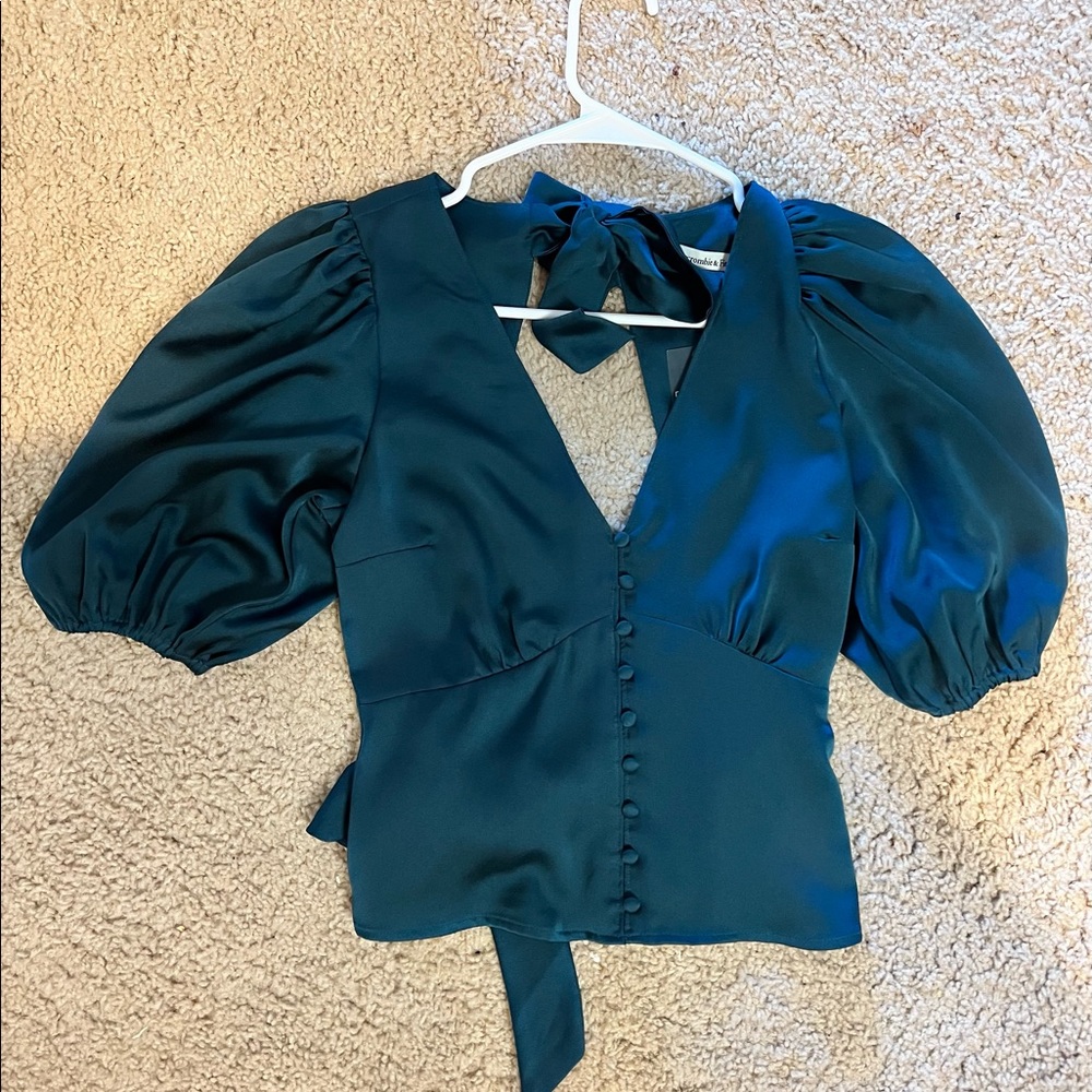 Abercrombie and Fitch NWT silky open back top